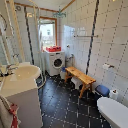 Ved Fjorden I Solvorn Feriehus *